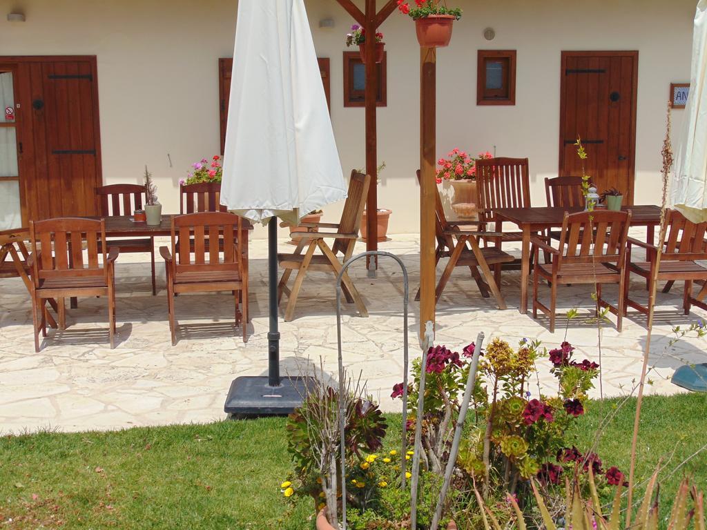 Charalambos Holiday Cottage Kalavasos Exterior foto