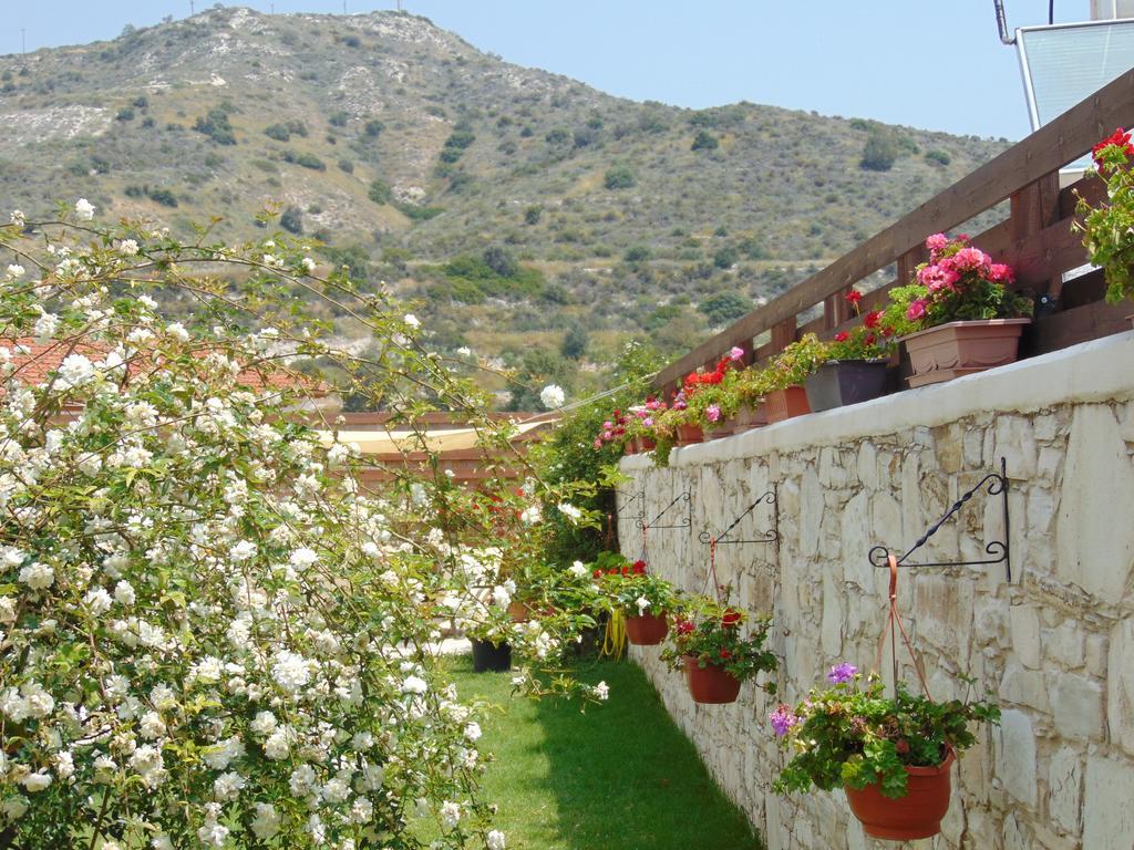 Charalambos Holiday Cottage Kalavasos Exterior foto