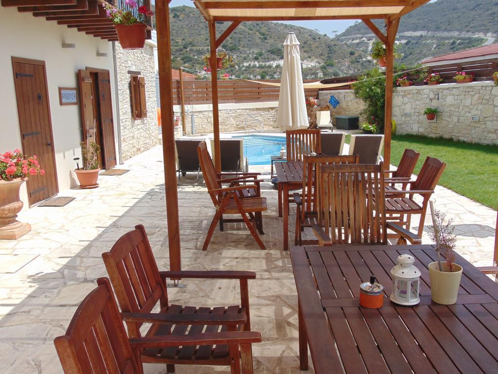 Charalambos Holiday Cottage Kalavasos Exterior foto