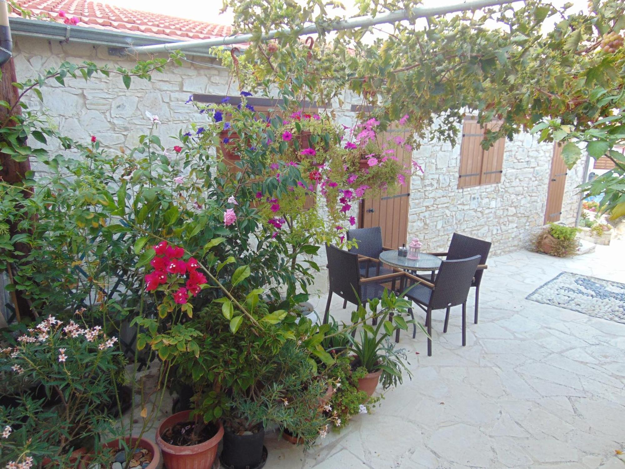 Charalambos Holiday Cottage Kalavasos Zimmer foto